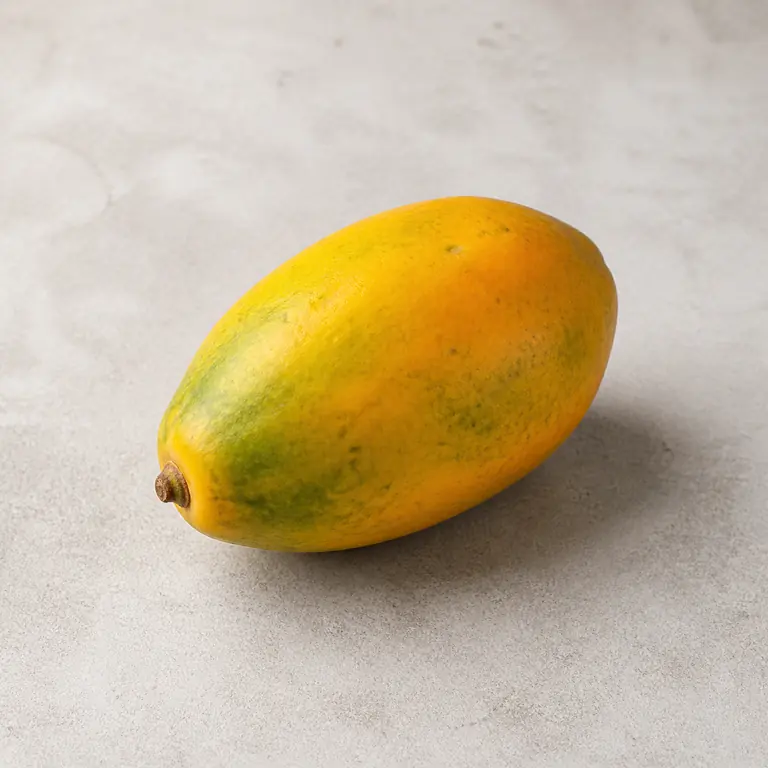Mamão em uma superfície neutra